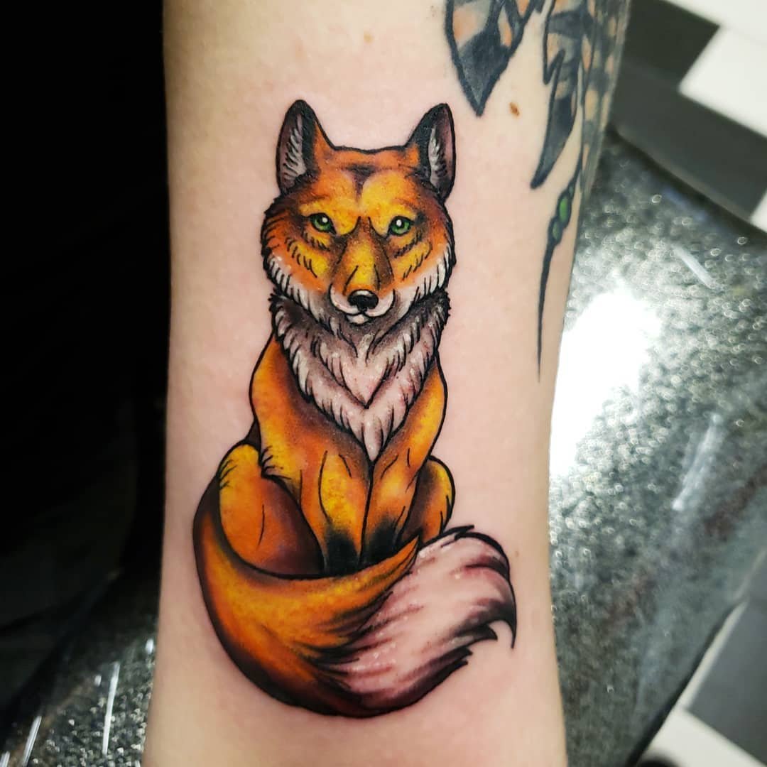 татуировка рыжей лисицы