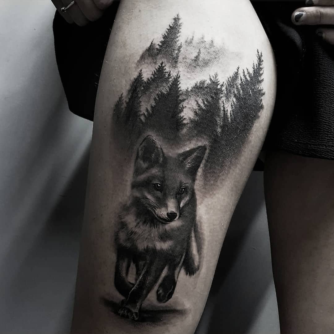 татуировка леса и лисы