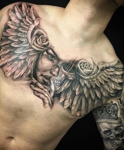 татуювання крил на грудях
