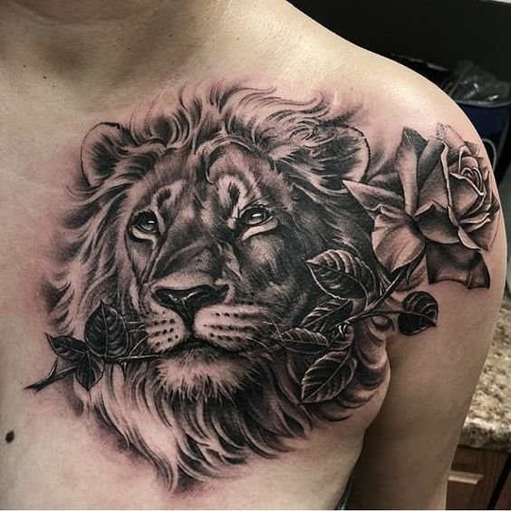 татуювання лева з трояндою
