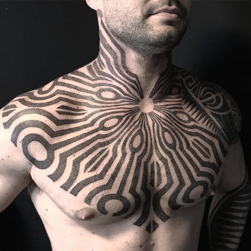 традиционная татуировка в стиле блэкворк