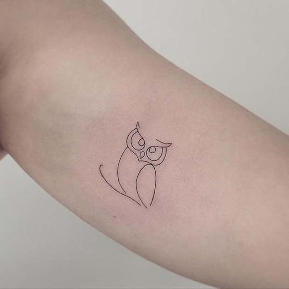 просте татуювання сови
