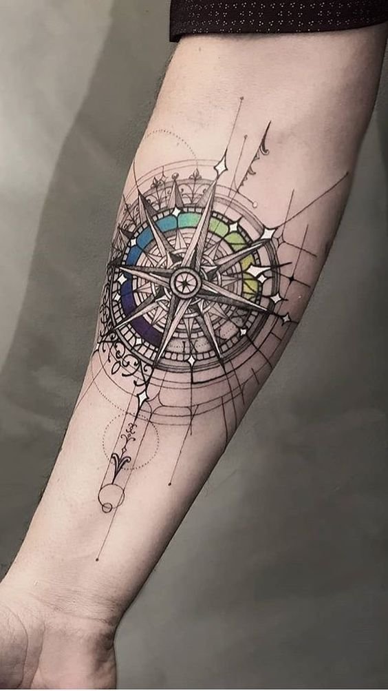 Татуировка компас Лопань